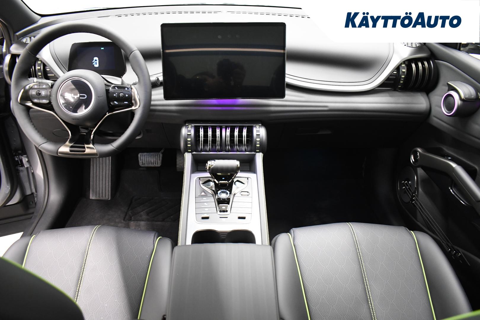 BYD Atto 3 10
