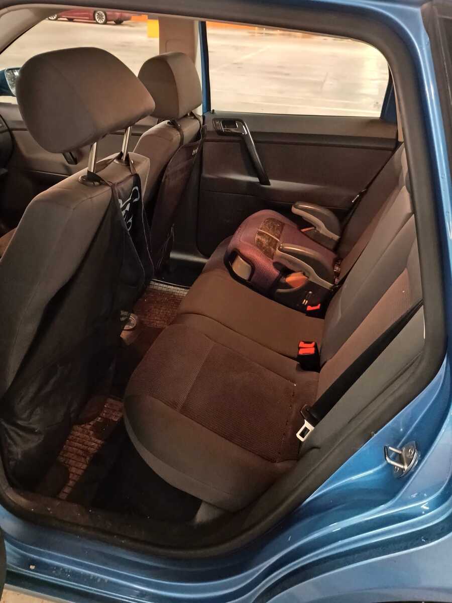 VOLKSWAGEN Polo 2006