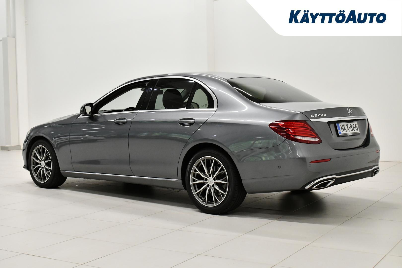 MERCEDES-BENZ E 3