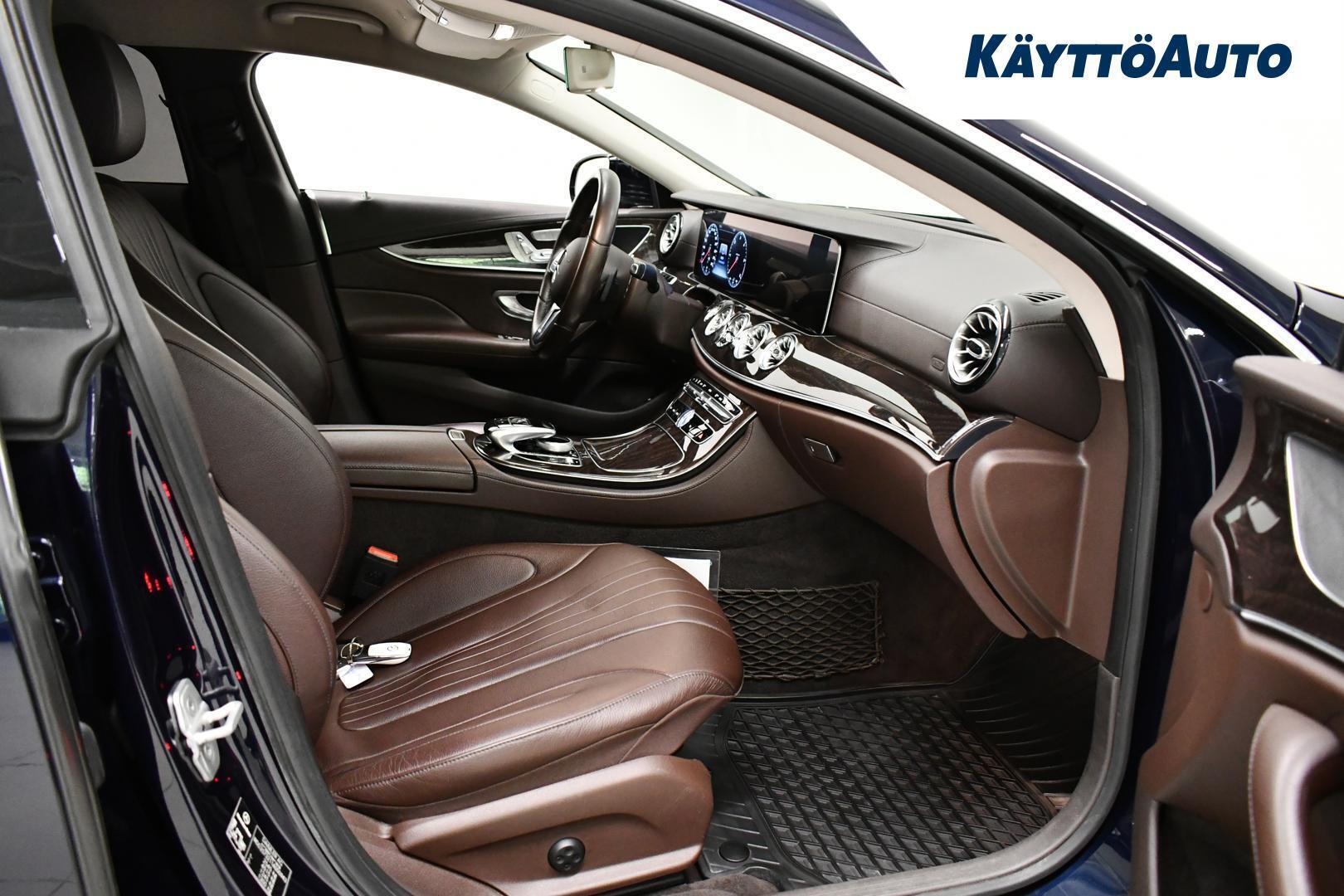 MERCEDES-BENZ CLS 22