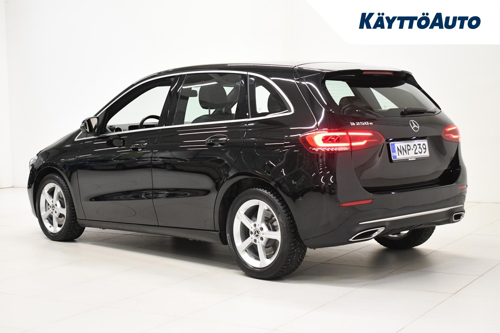 MERCEDES-BENZ B 2021