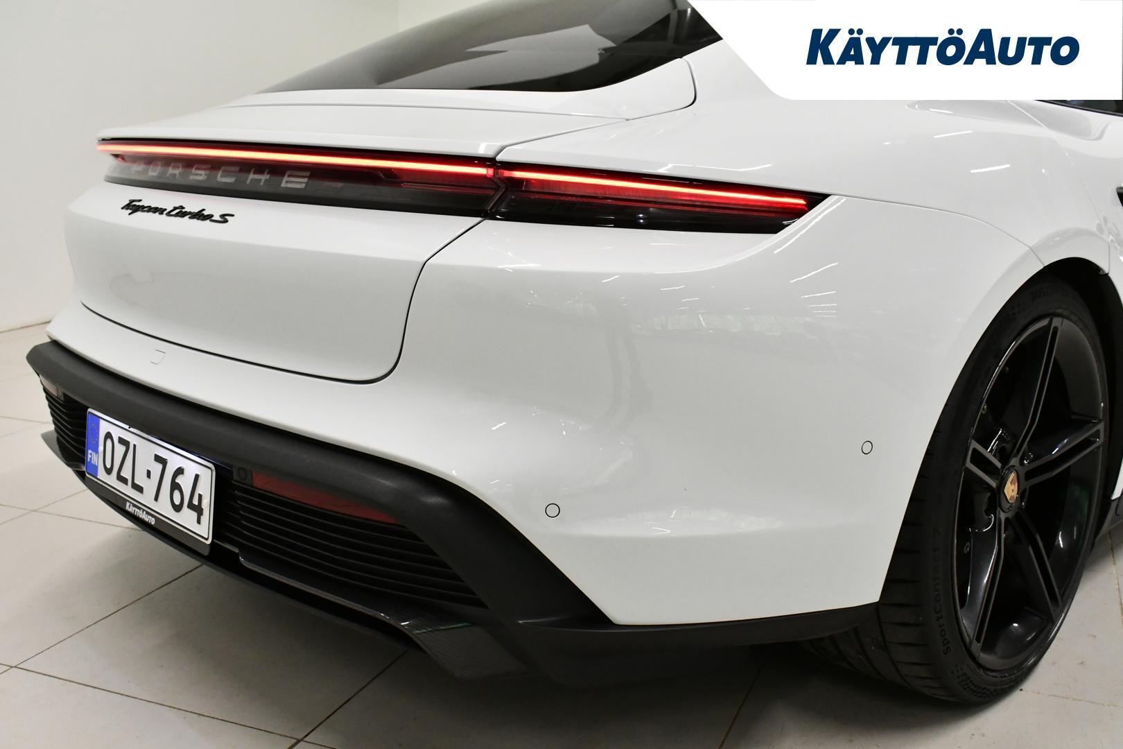 PORSCHE TAYCAN 2020