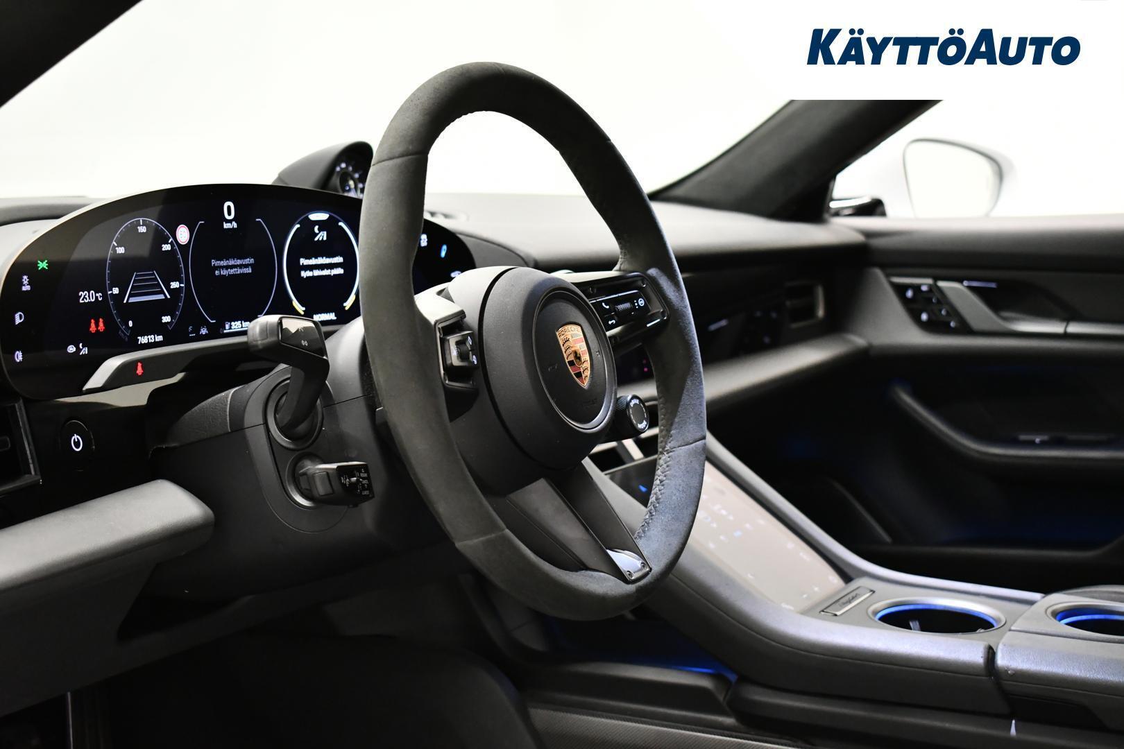 PORSCHE TAYCAN 2020