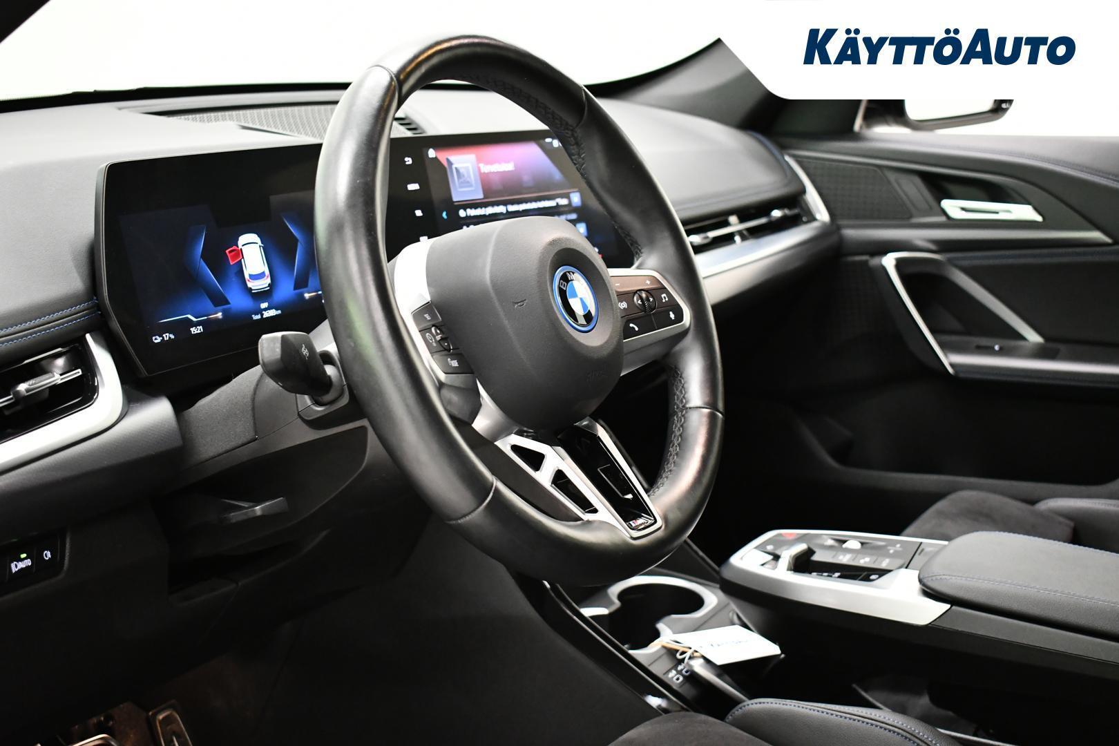 BMW iX1 2024