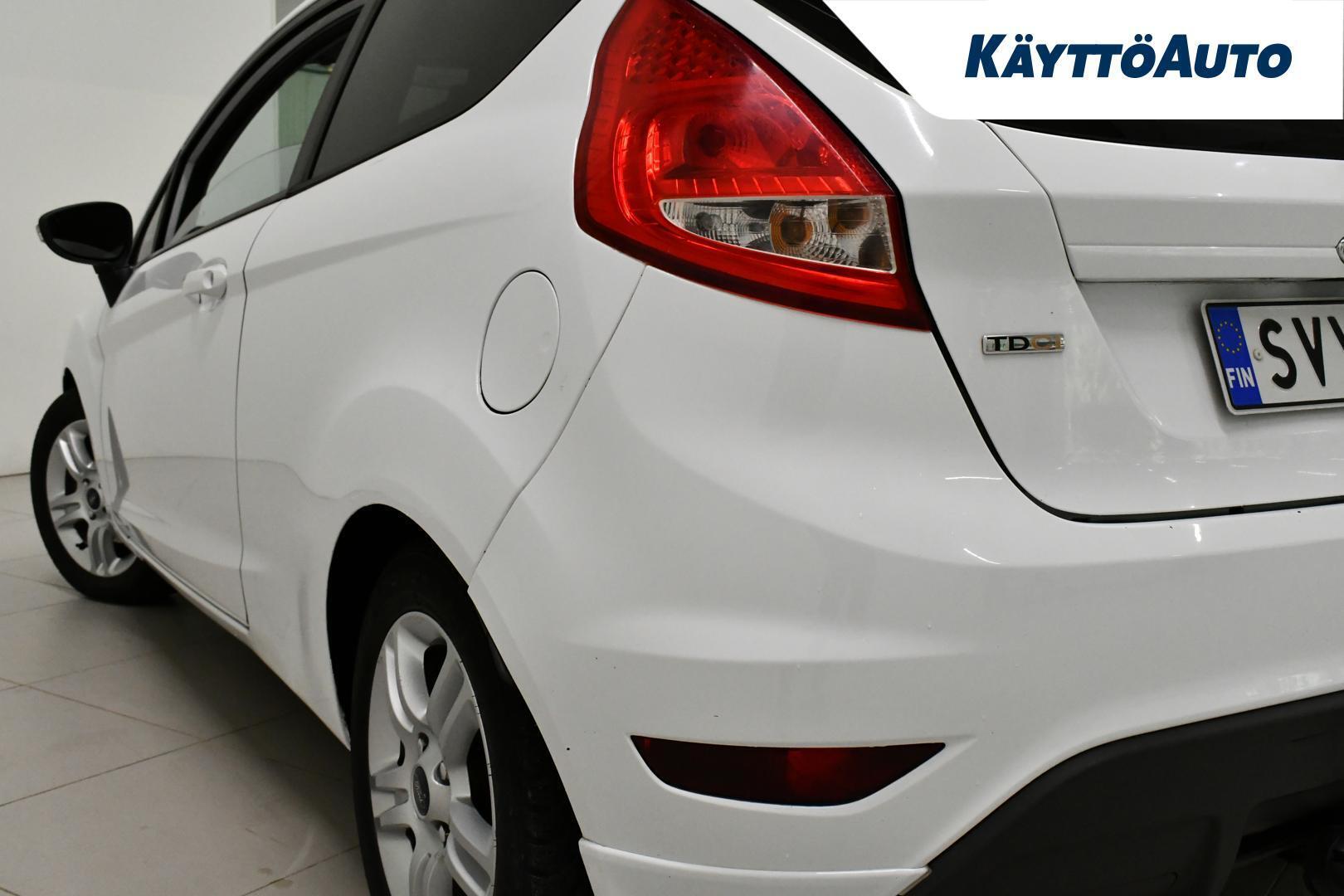 FORD FIESTA VAN 2010