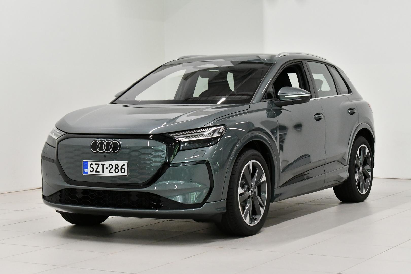 AUDI Q4 e-tron 1