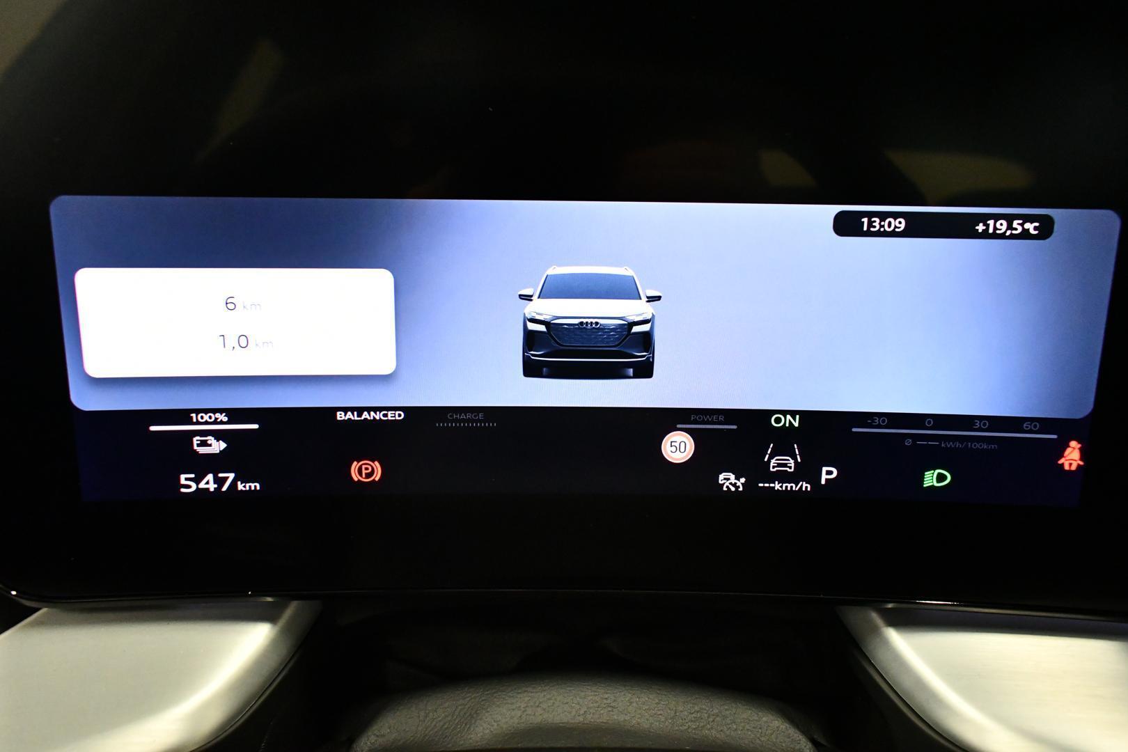 AUDI Q4 e-tron 18