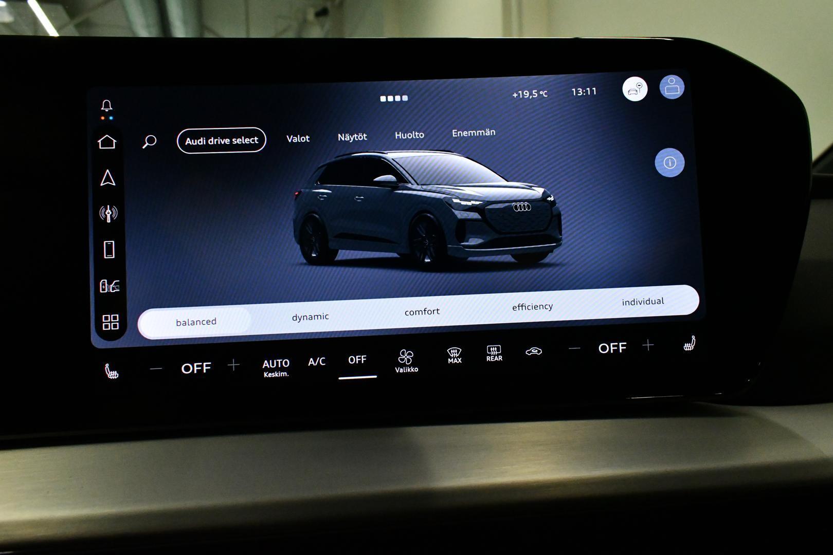 AUDI Q4 e-tron 24
