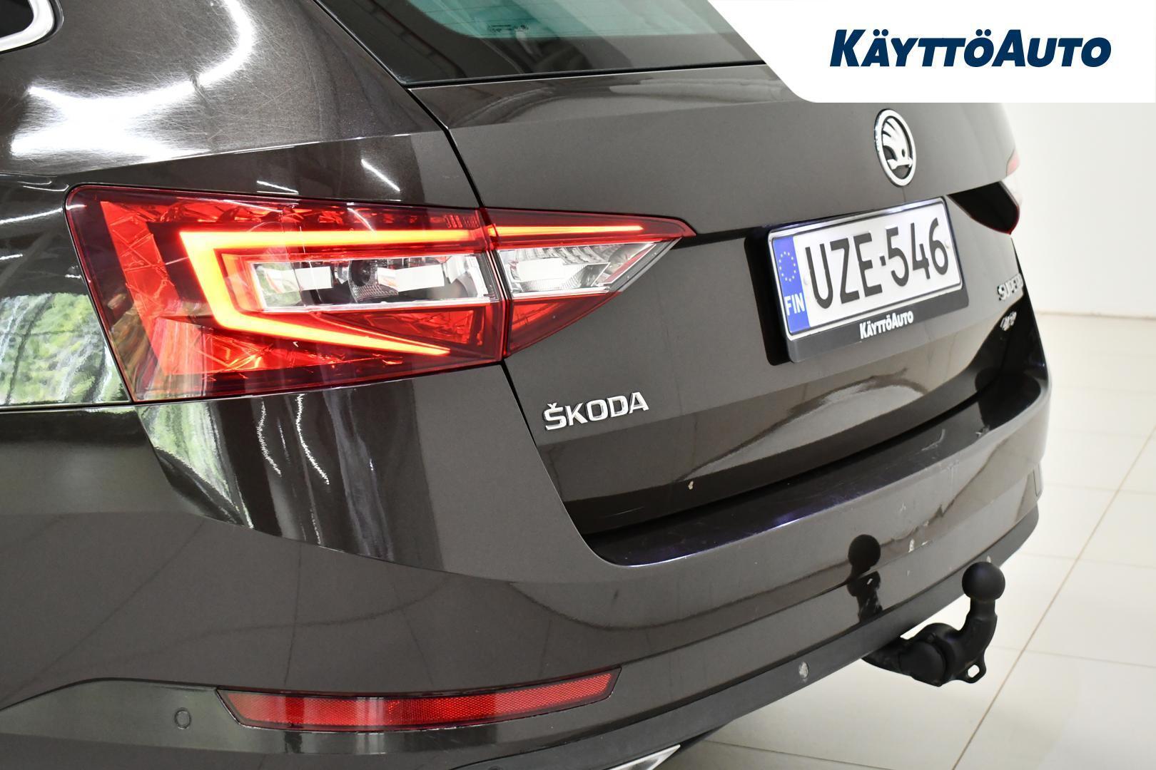 SKODA Superb 2015