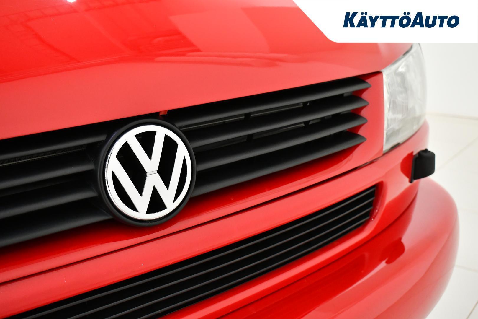 VOLKSWAGEN Caravelle 2002