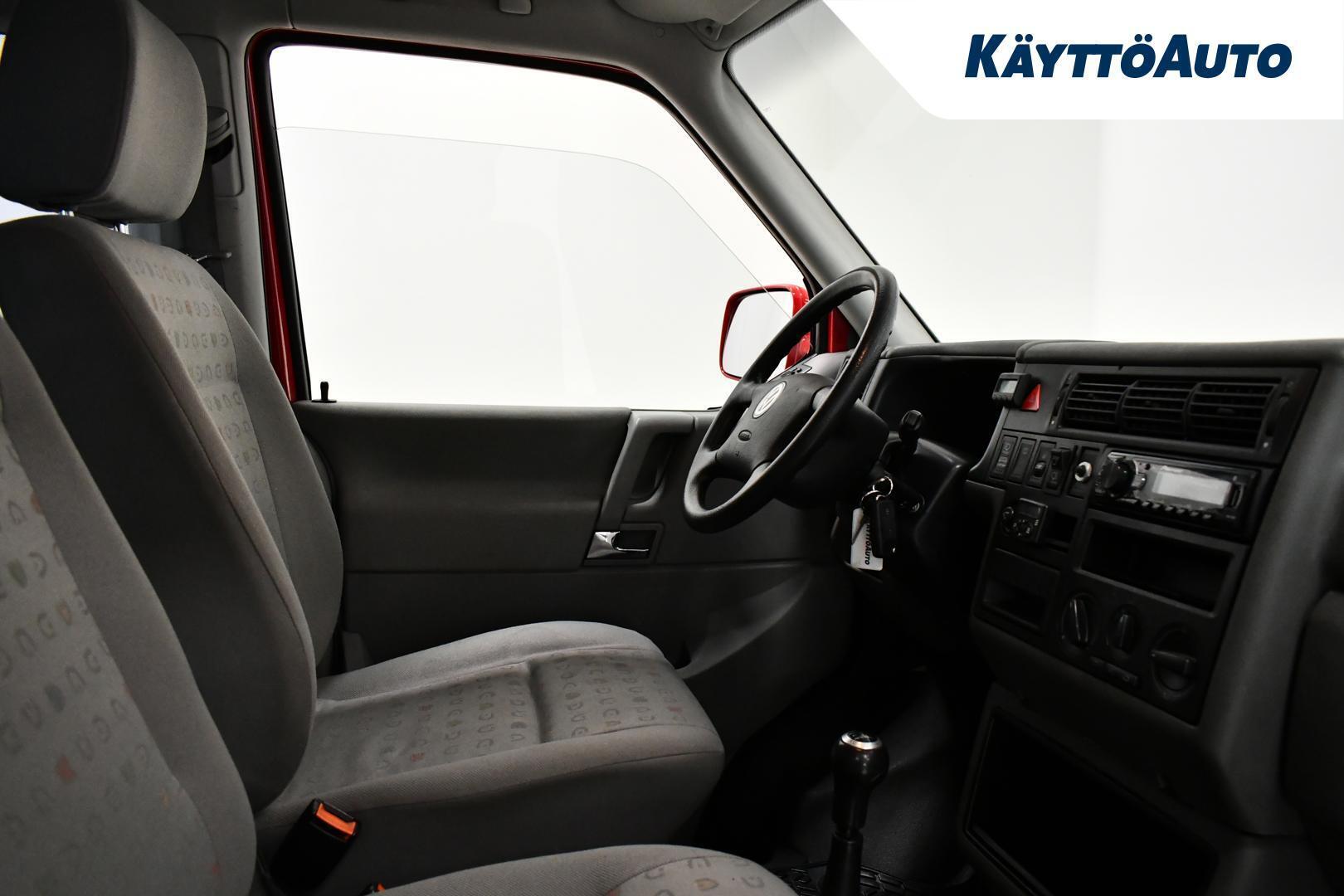 VOLKSWAGEN Caravelle 2002