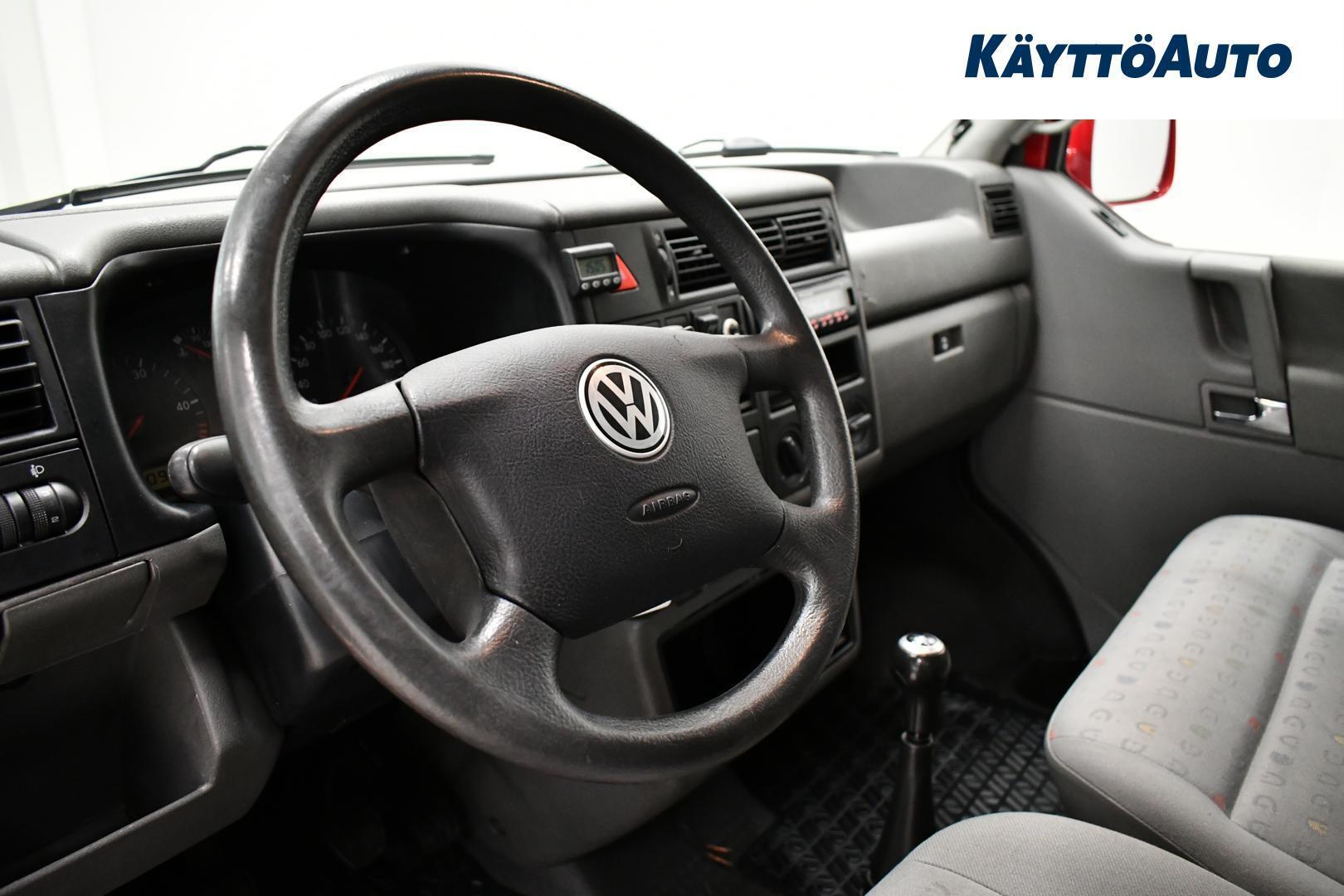 VOLKSWAGEN Caravelle 2002