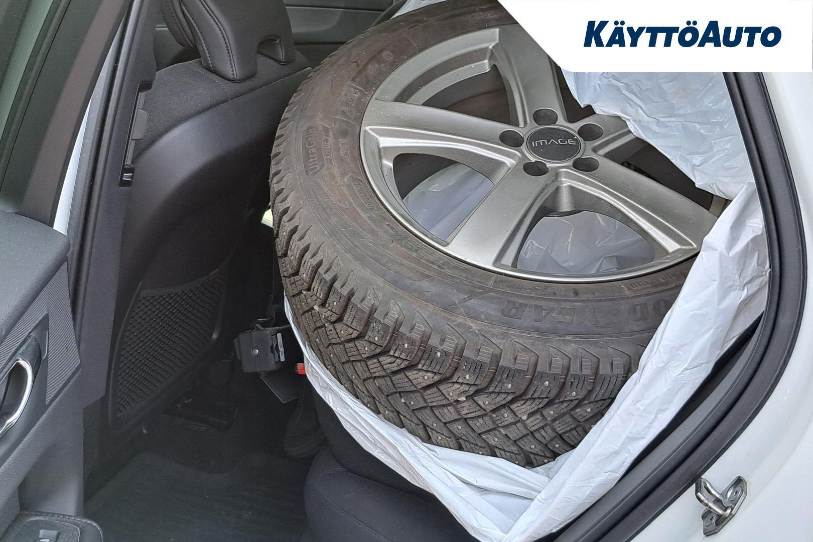 VOLVO XC60 2021
