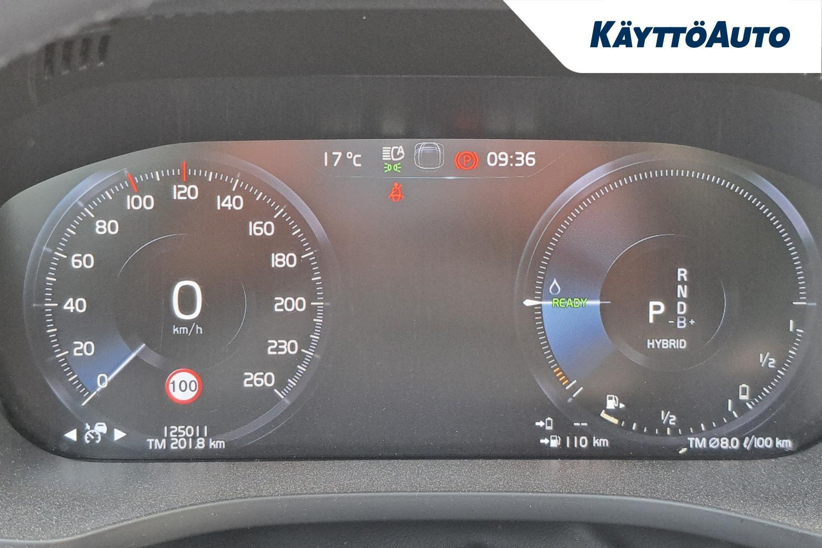 VOLVO XC60 2021
