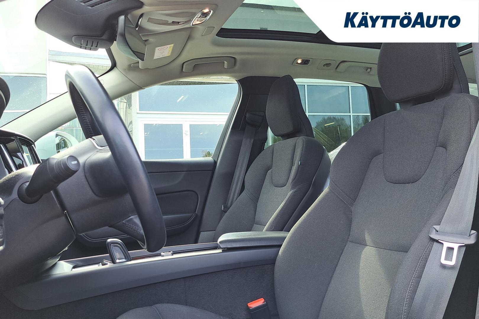 VOLVO XC60 2021