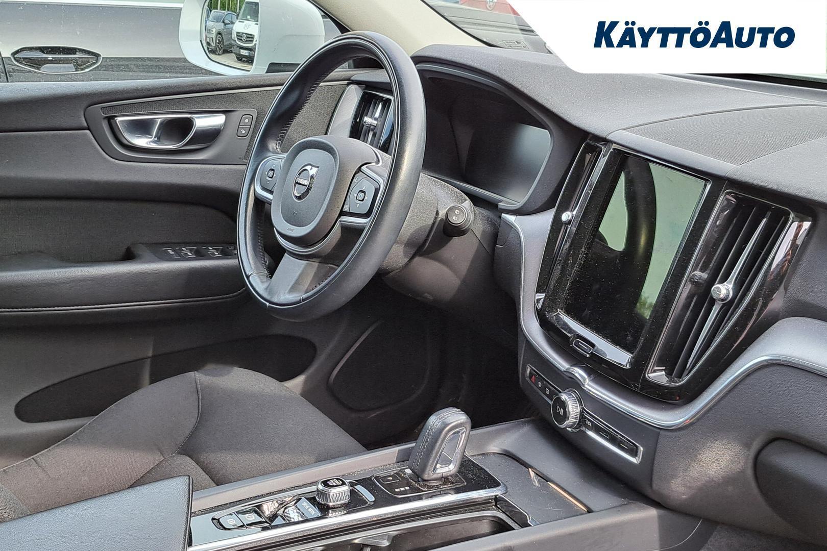 VOLVO XC60 2021