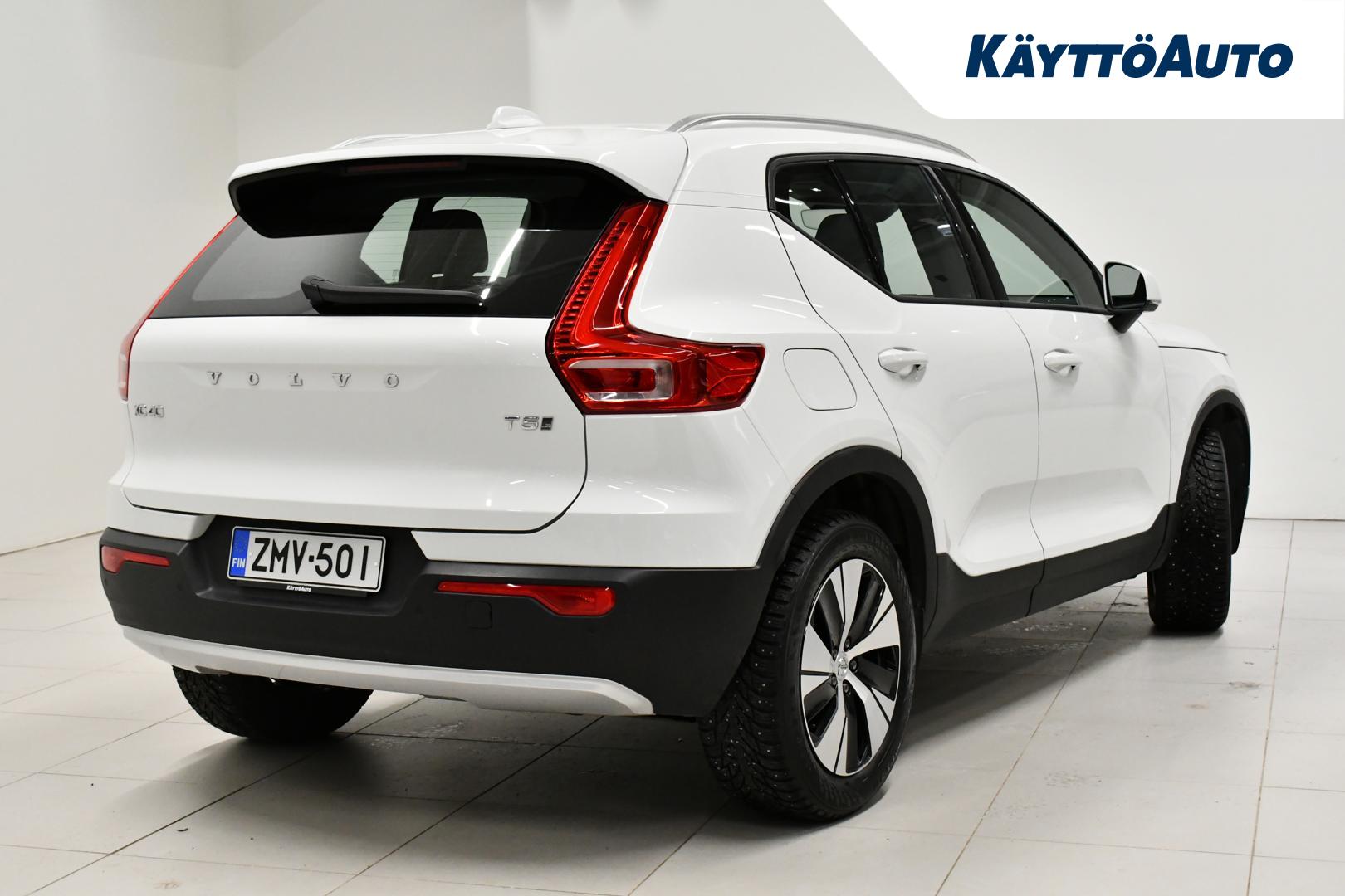 VOLVO XC40 2020