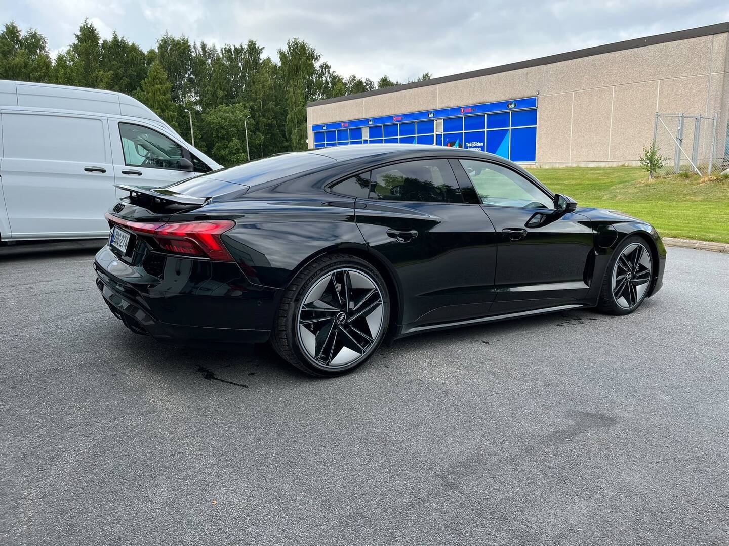 AUDI E-TRON GT RS 2021