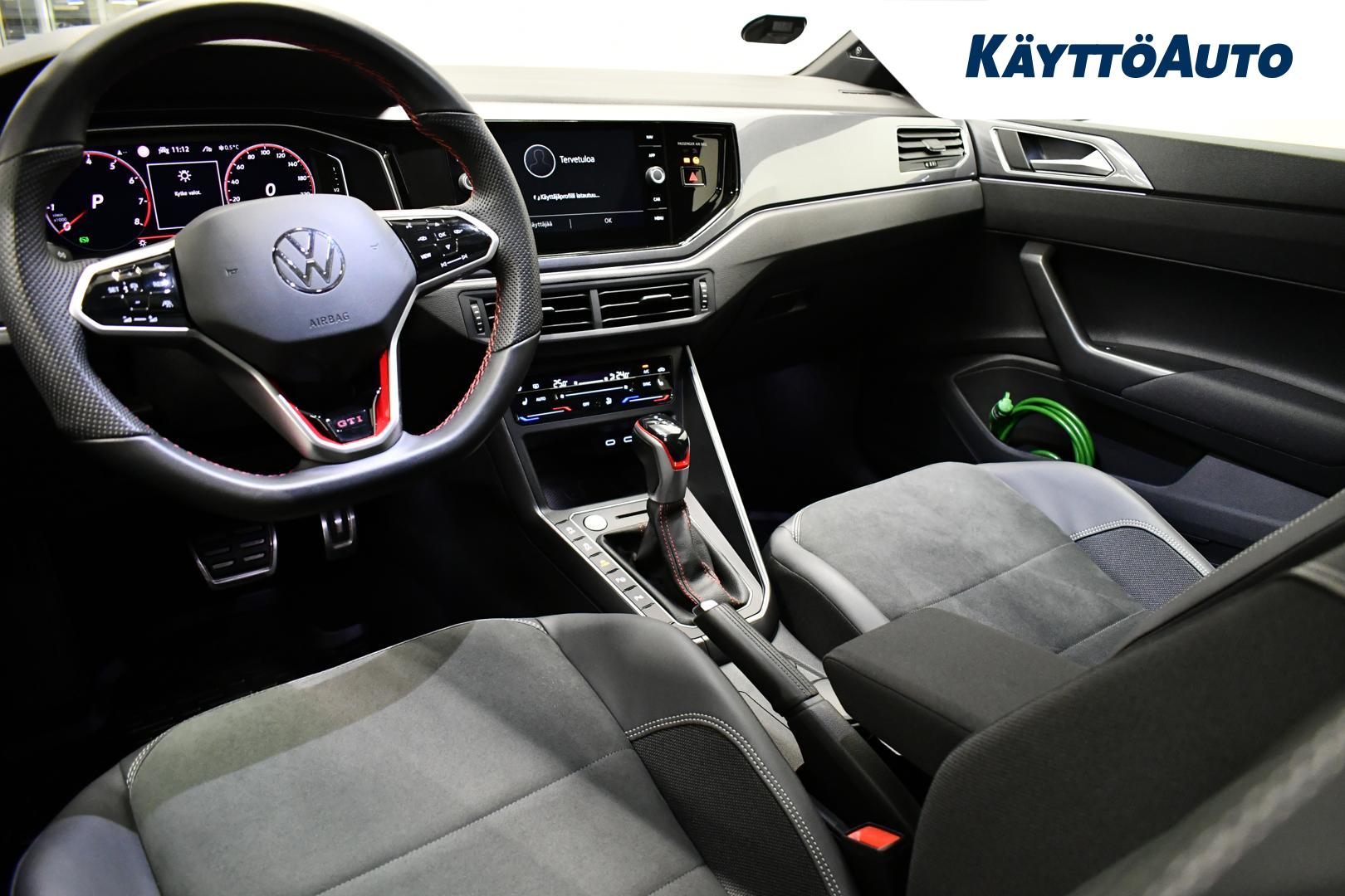 VOLKSWAGEN Polo 2023