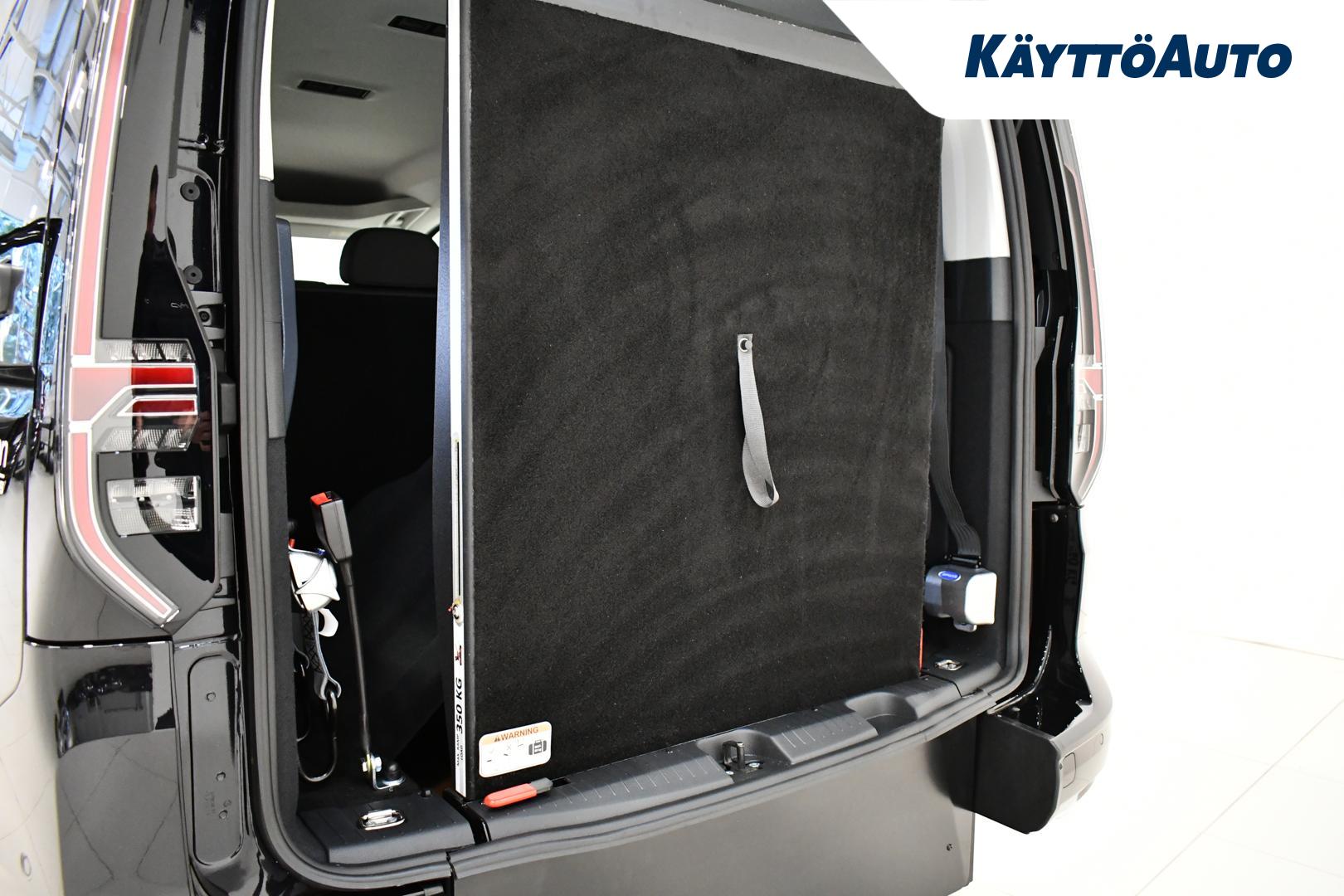 VOLKSWAGEN Caddy Maxi 8