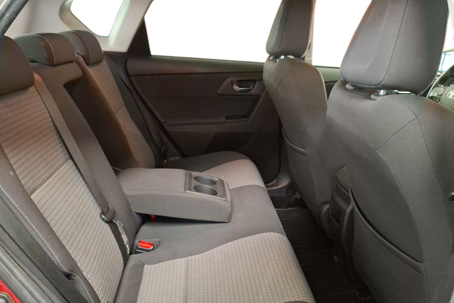TOYOTA Auris 2018