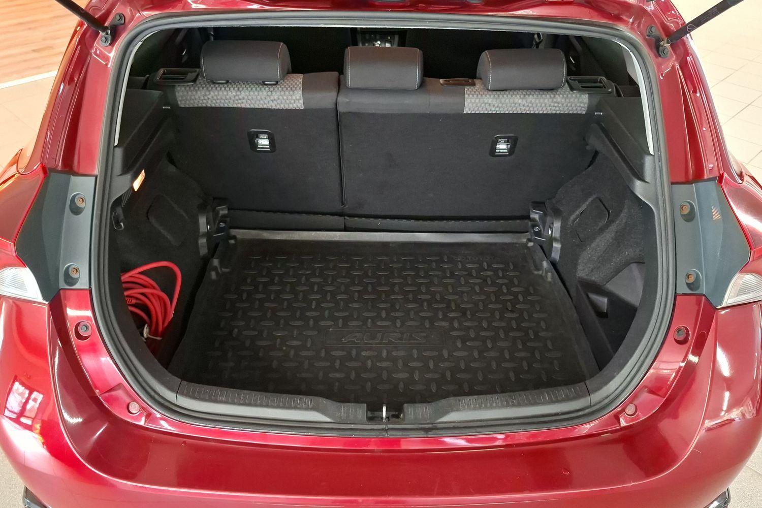 TOYOTA Auris 2018