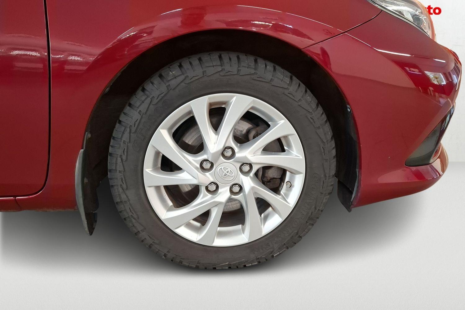 TOYOTA Auris 2018