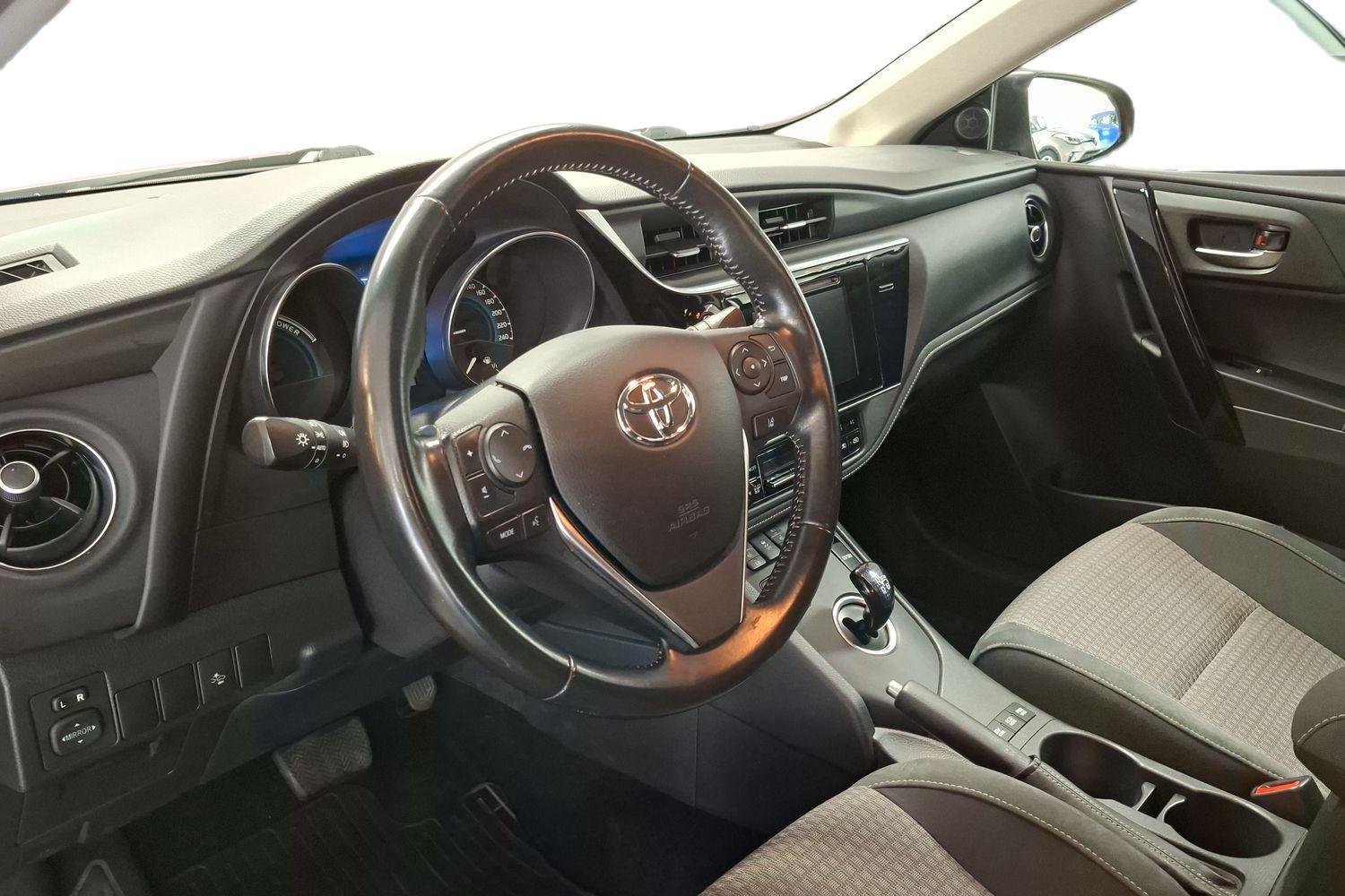 TOYOTA Auris 2018