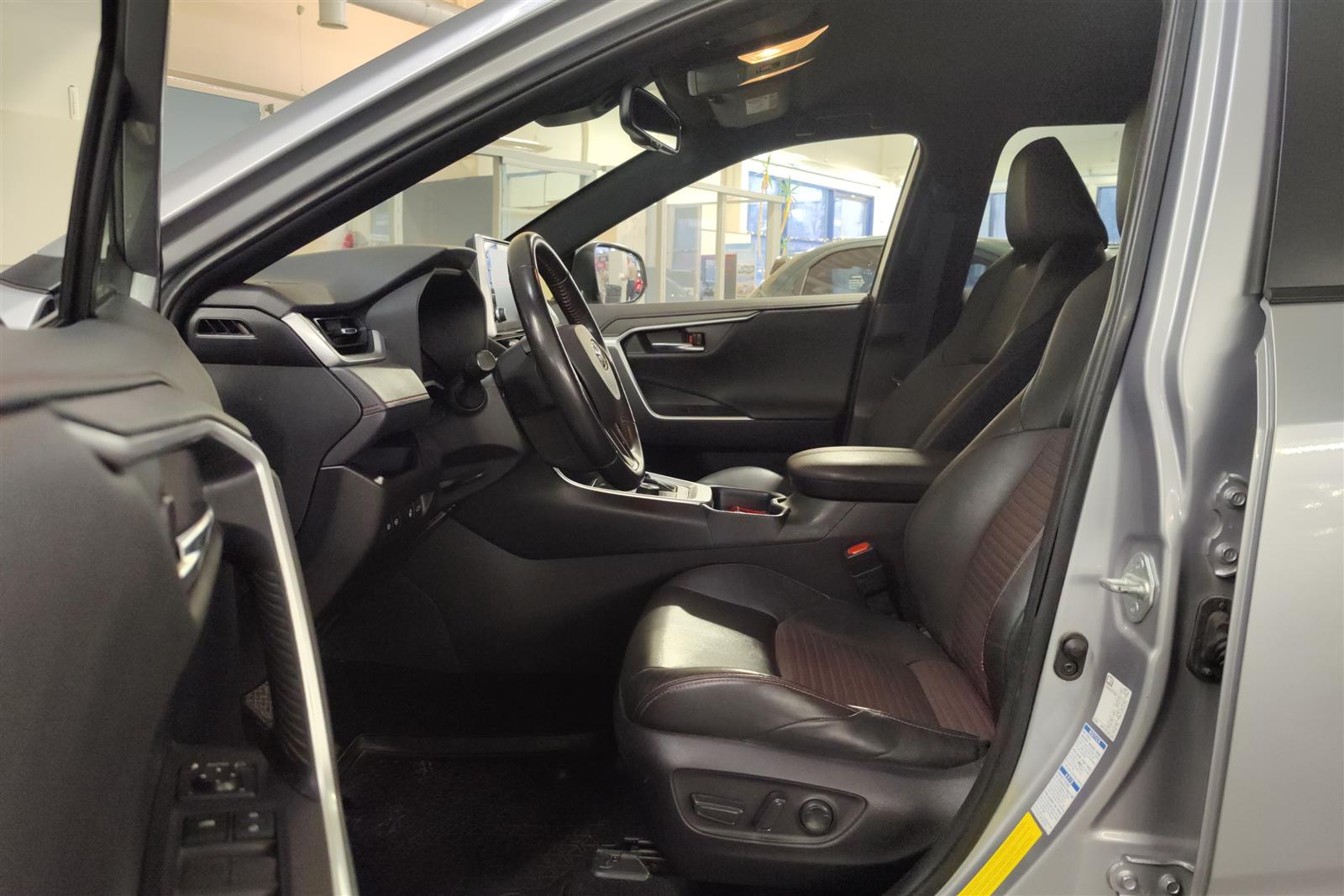 TOYOTA RAV4 Plug-in 2021