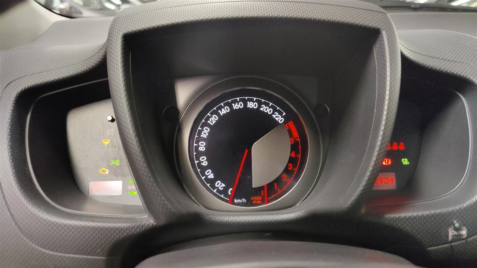 TOYOTA URBAN CRUISER 2011