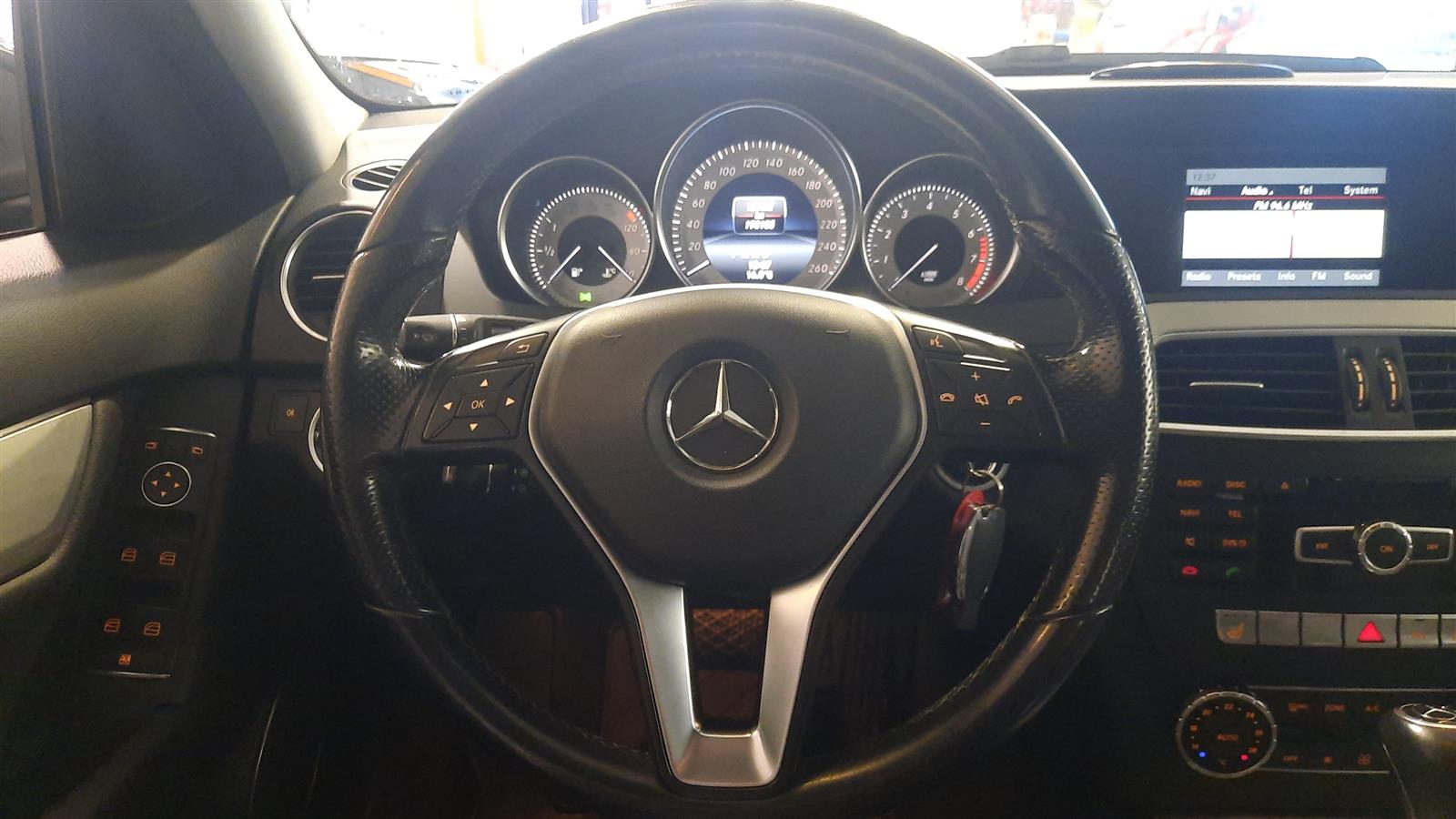 MERCEDES-BENZ C 2013