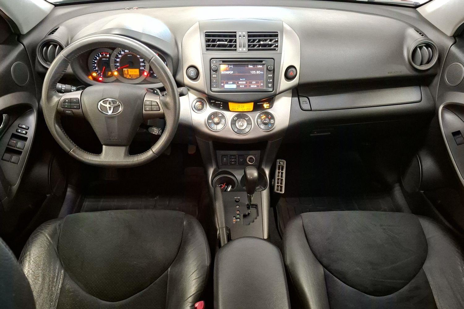 TOYOTA RAV4 2013