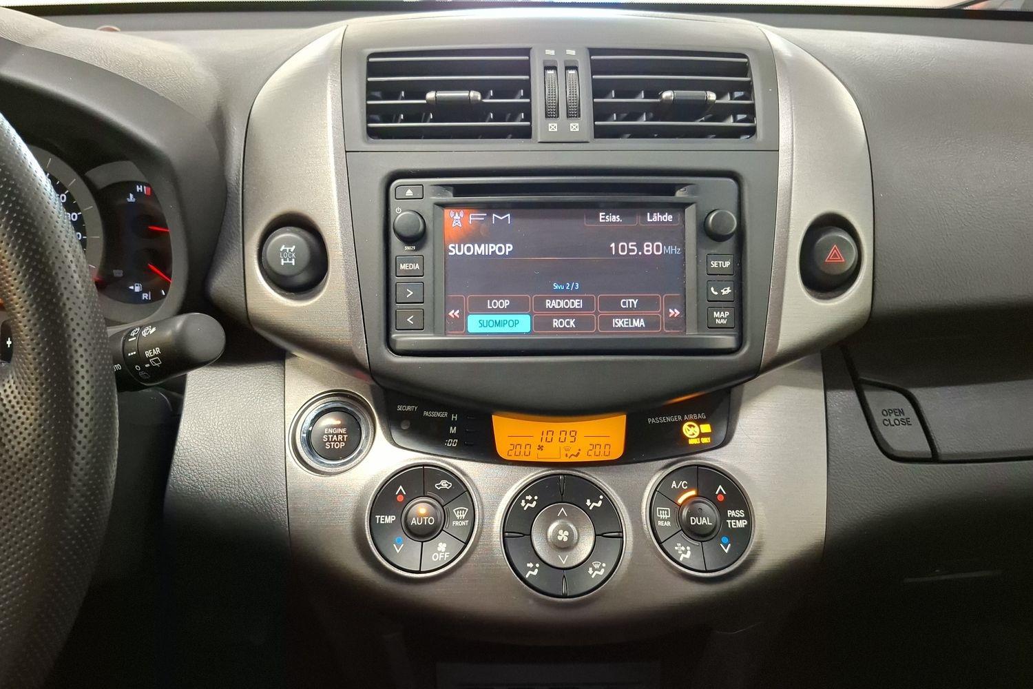 TOYOTA RAV4 2013