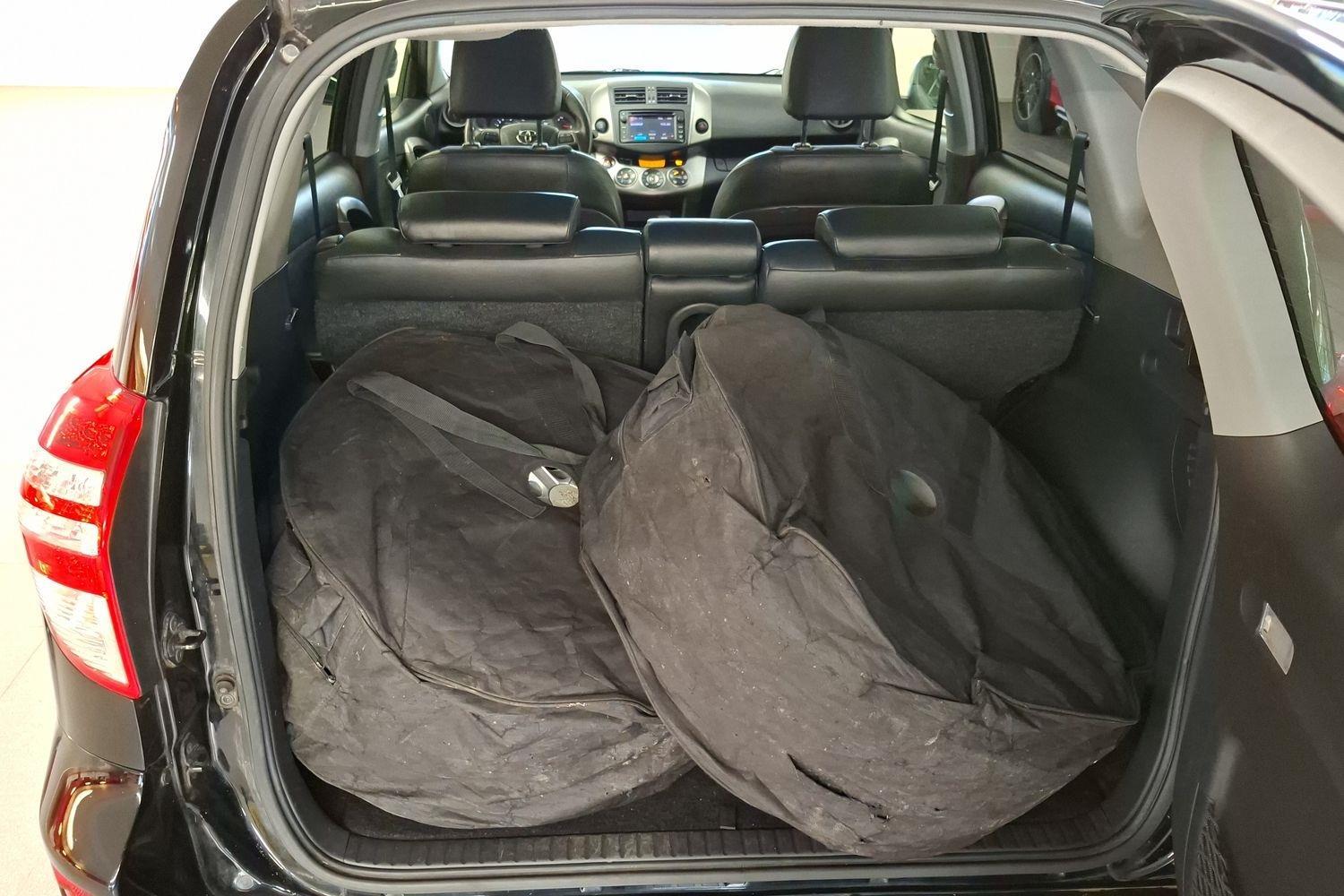TOYOTA RAV4 2013