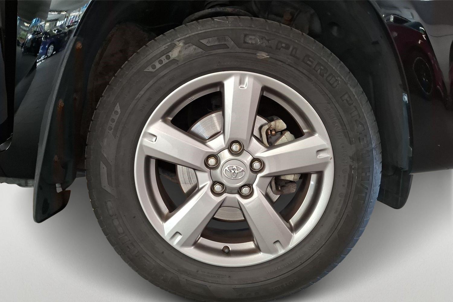TOYOTA RAV4 2013