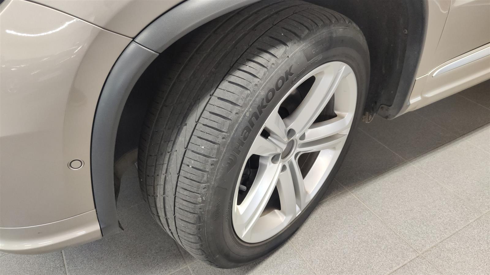 VOLKSWAGEN TIGUAN 2016