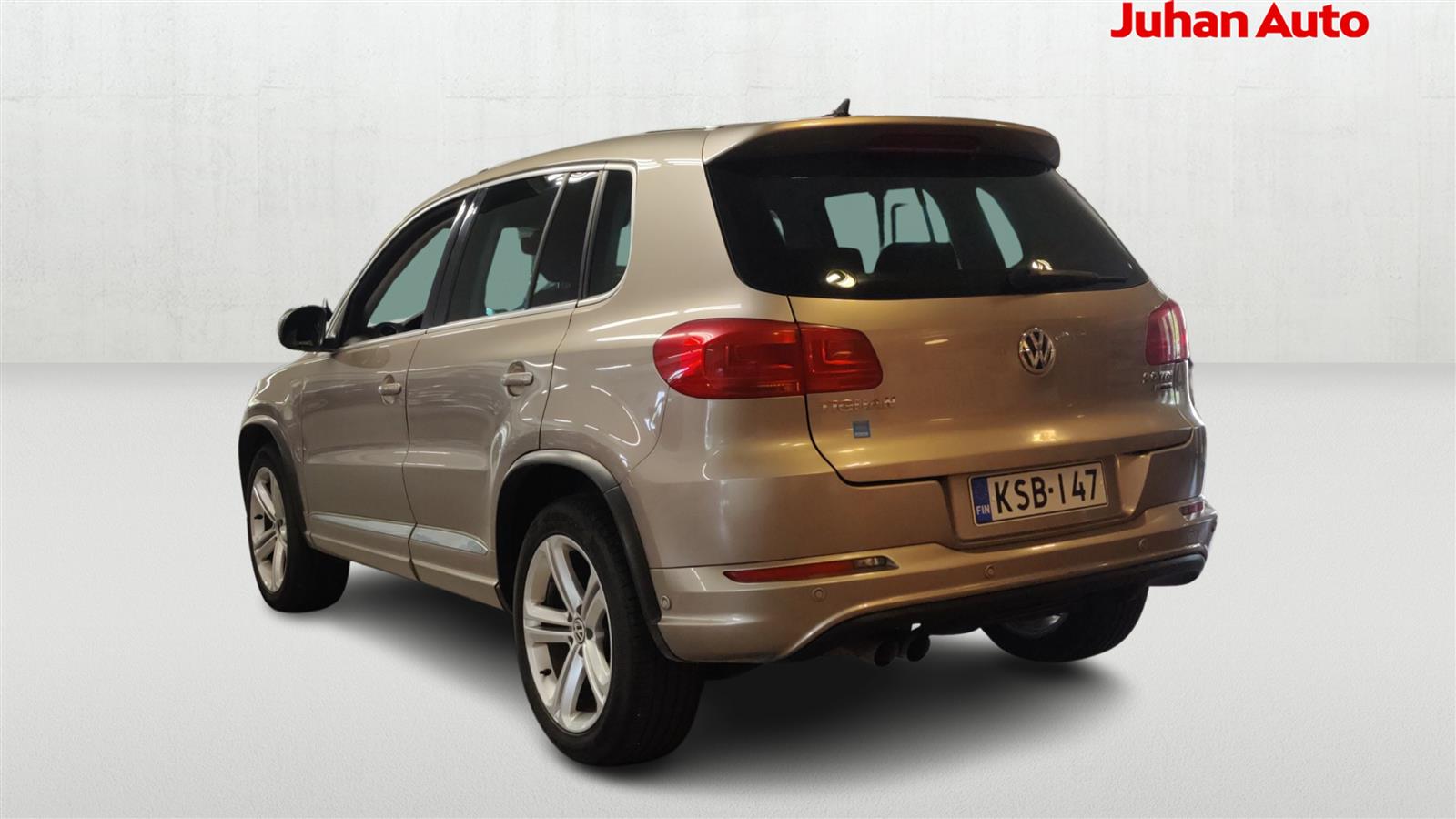 VOLKSWAGEN TIGUAN 2016