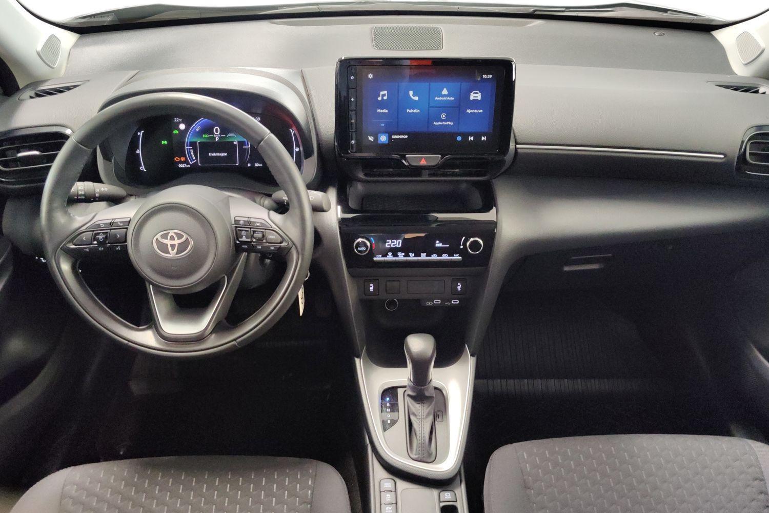 TOYOTA Yaris Cross 2025
