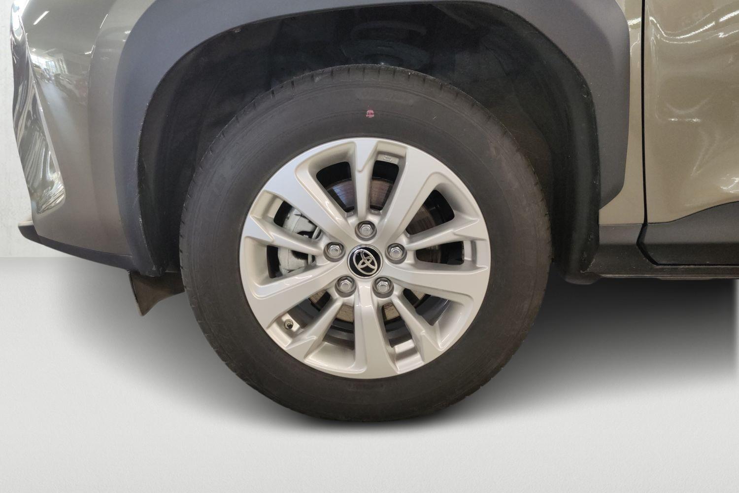 TOYOTA Yaris Cross 2025