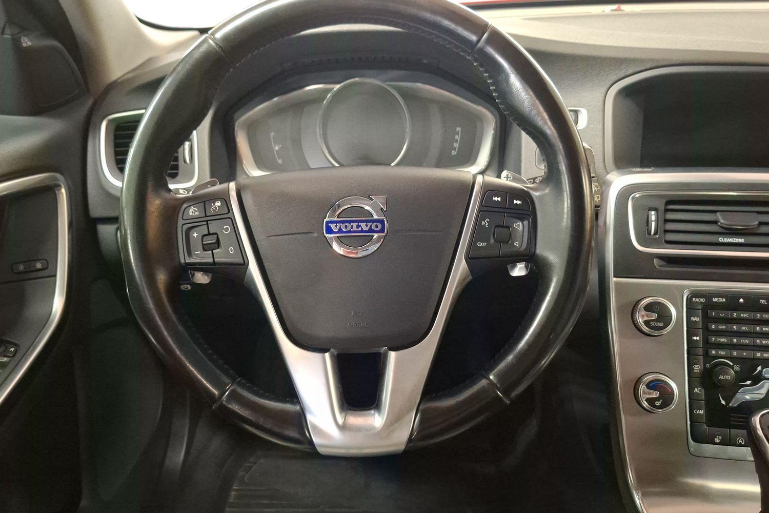 VOLVO V60 Cross Country 2017