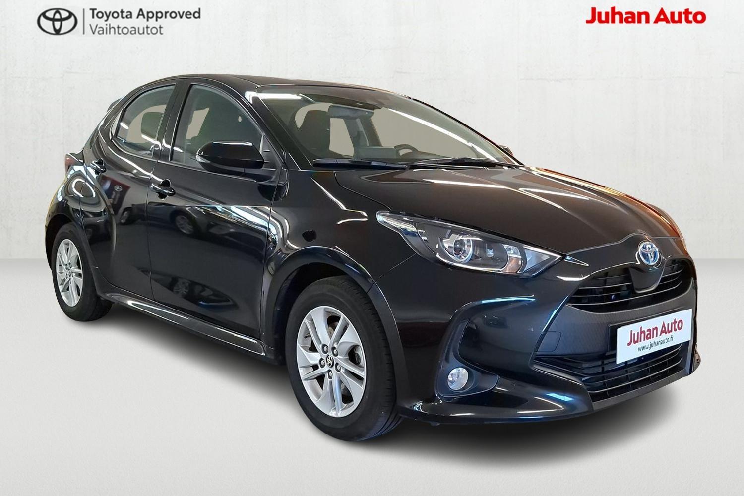 TOYOTA Yaris 2023