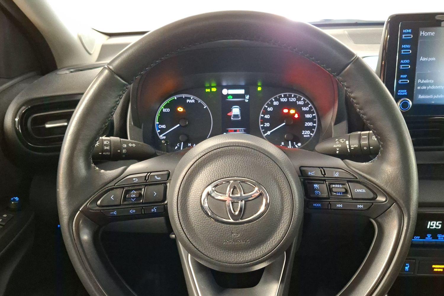 TOYOTA Yaris 2023