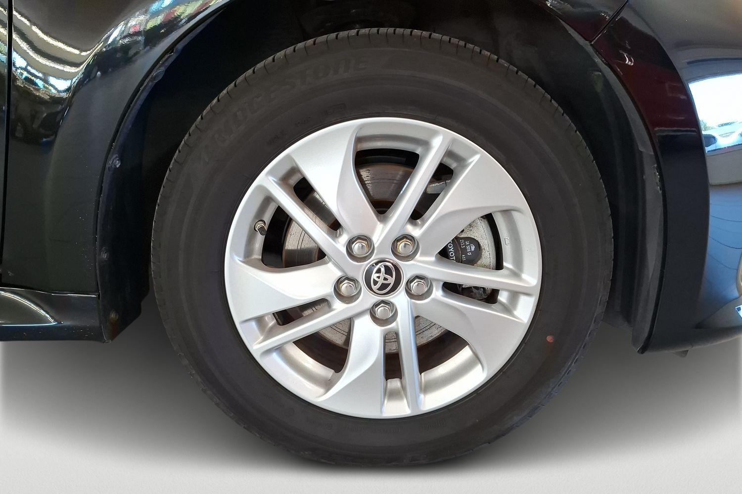 TOYOTA Yaris 2023