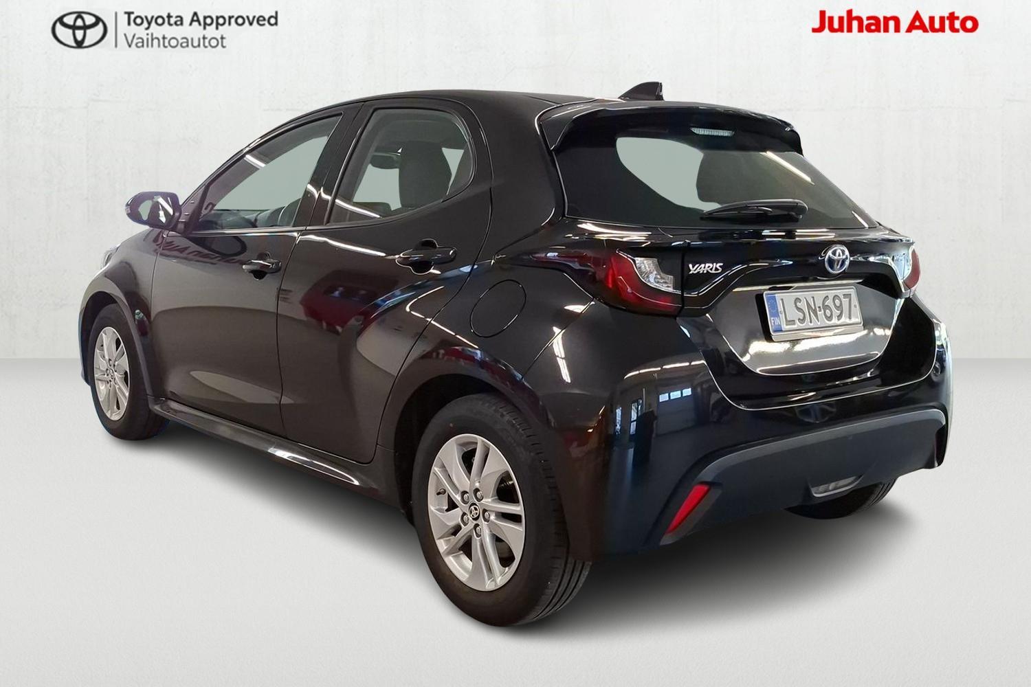TOYOTA Yaris 2023