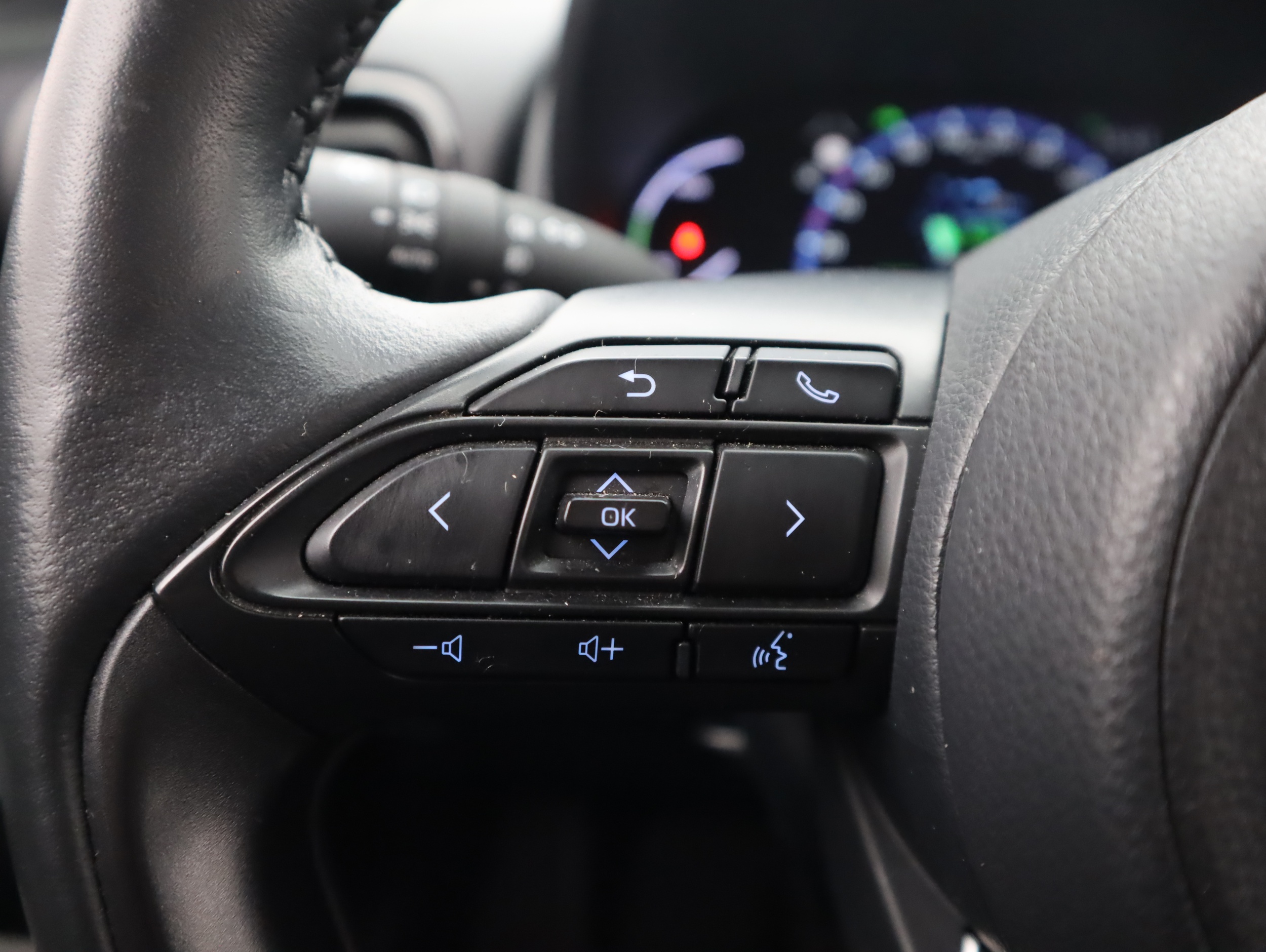 TOYOTA Yaris Cross 2023