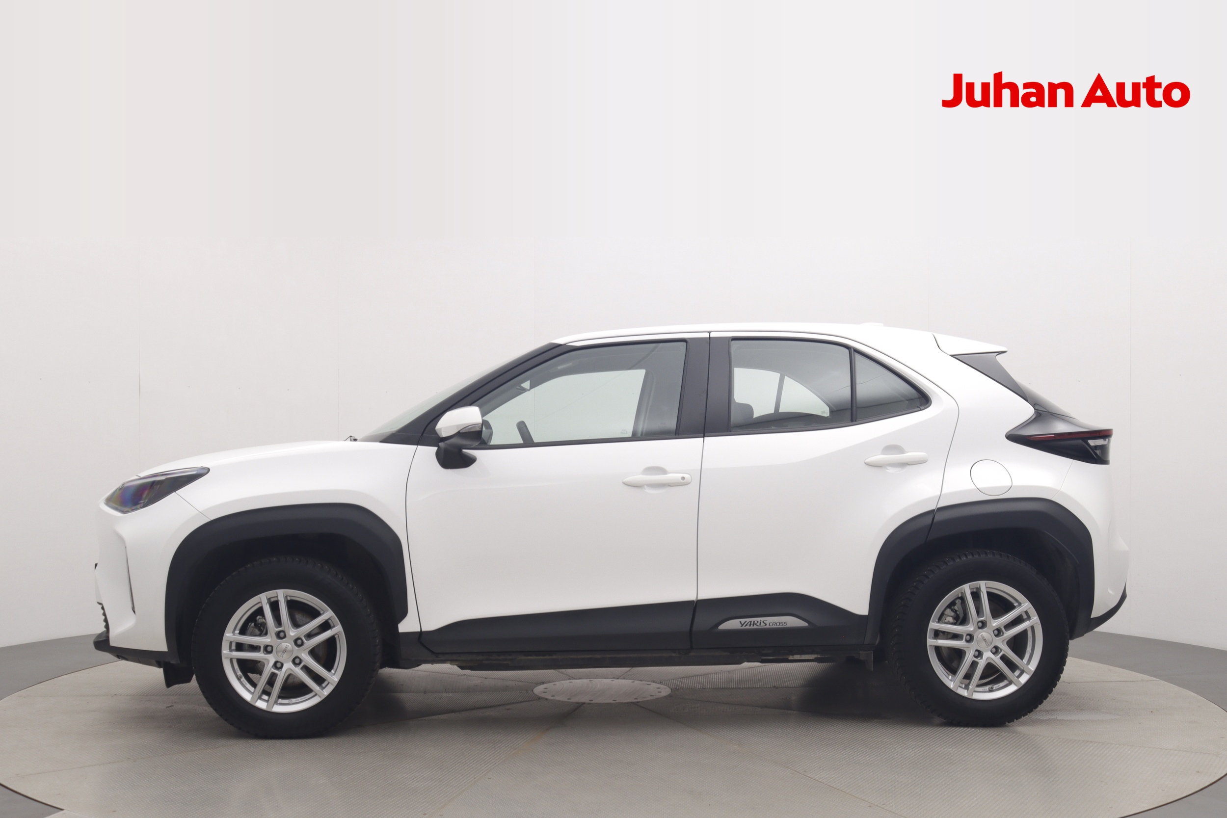 TOYOTA Yaris Cross 2023