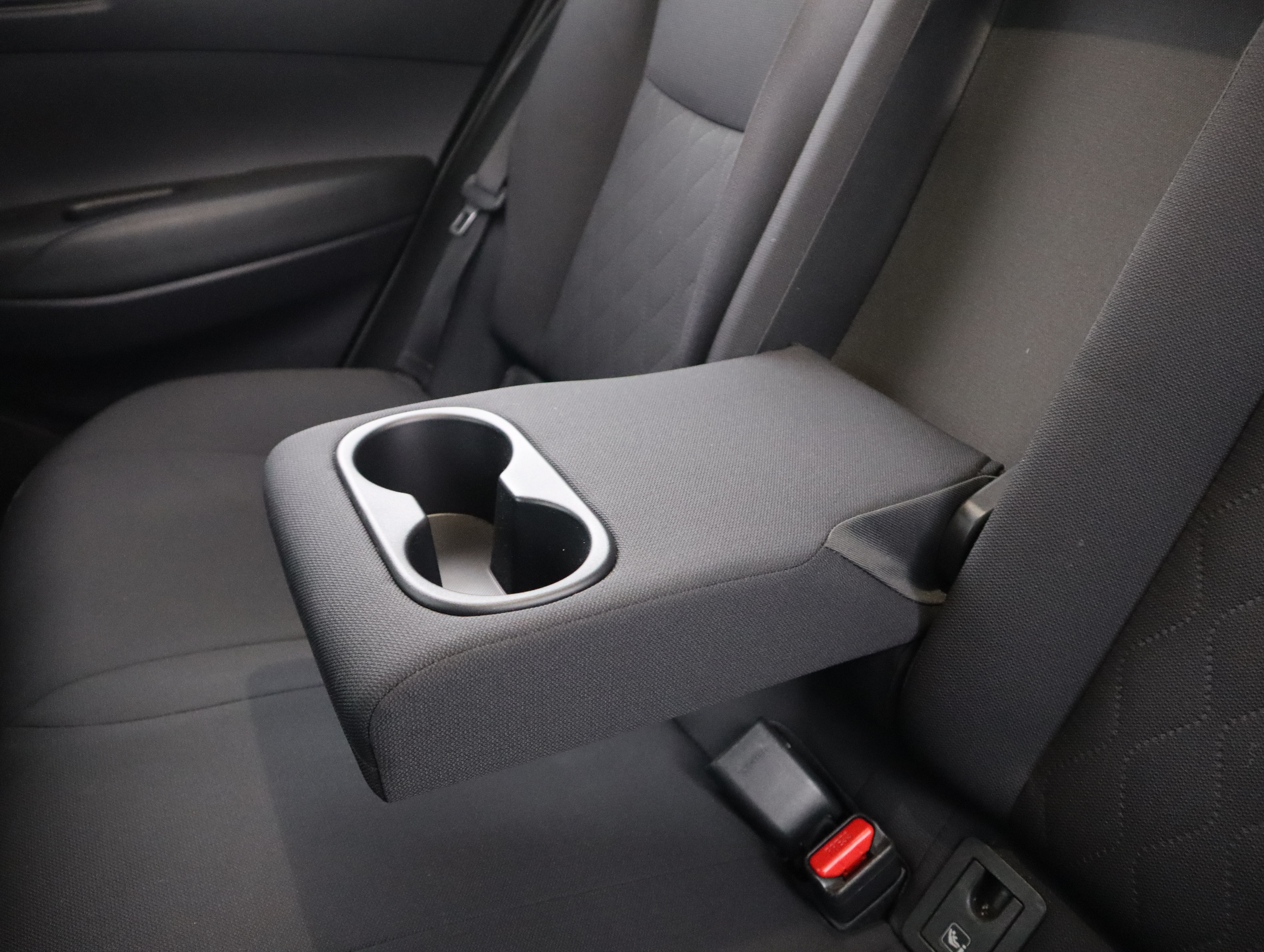 TOYOTA Corolla Cross 2024