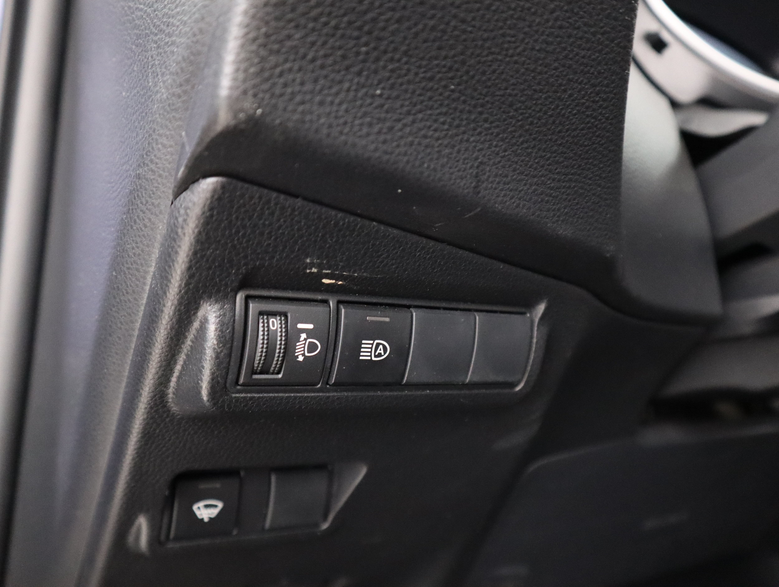 TOYOTA Corolla Cross 2024