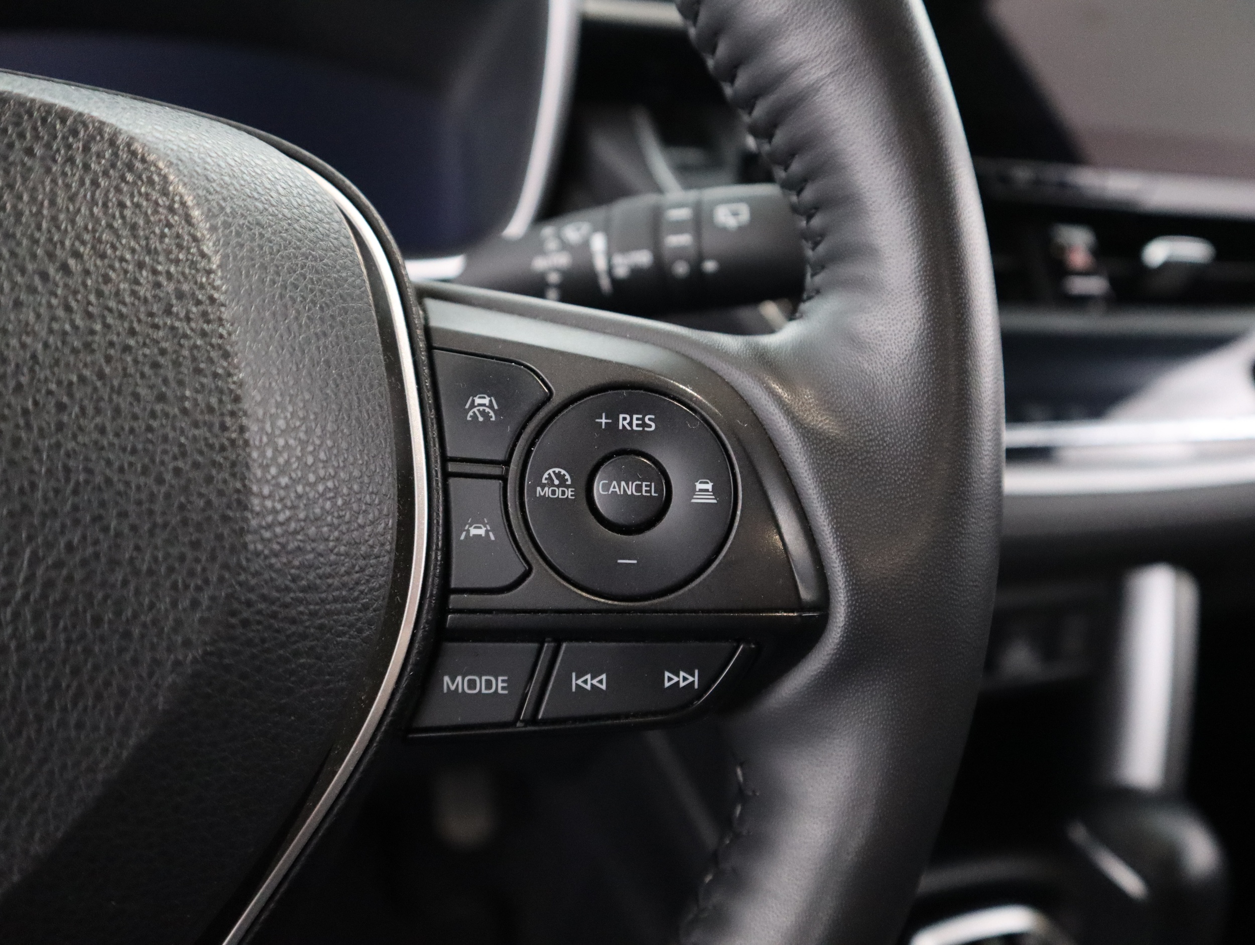 TOYOTA Corolla Cross 2024