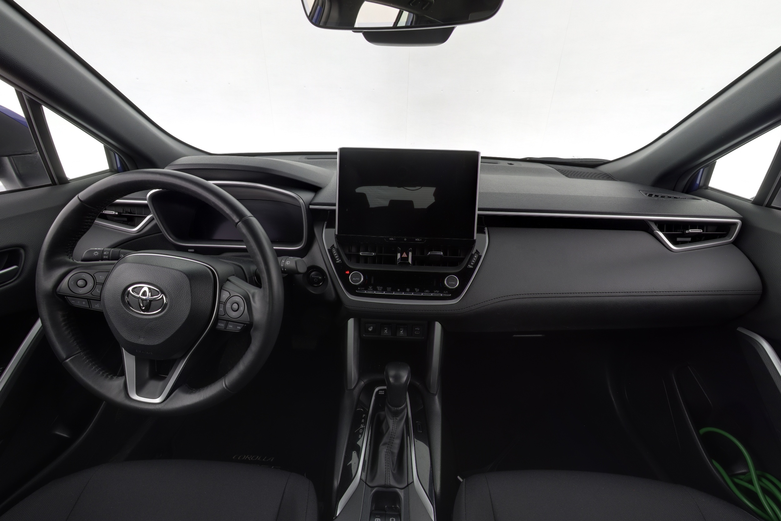 TOYOTA Corolla Cross 2024